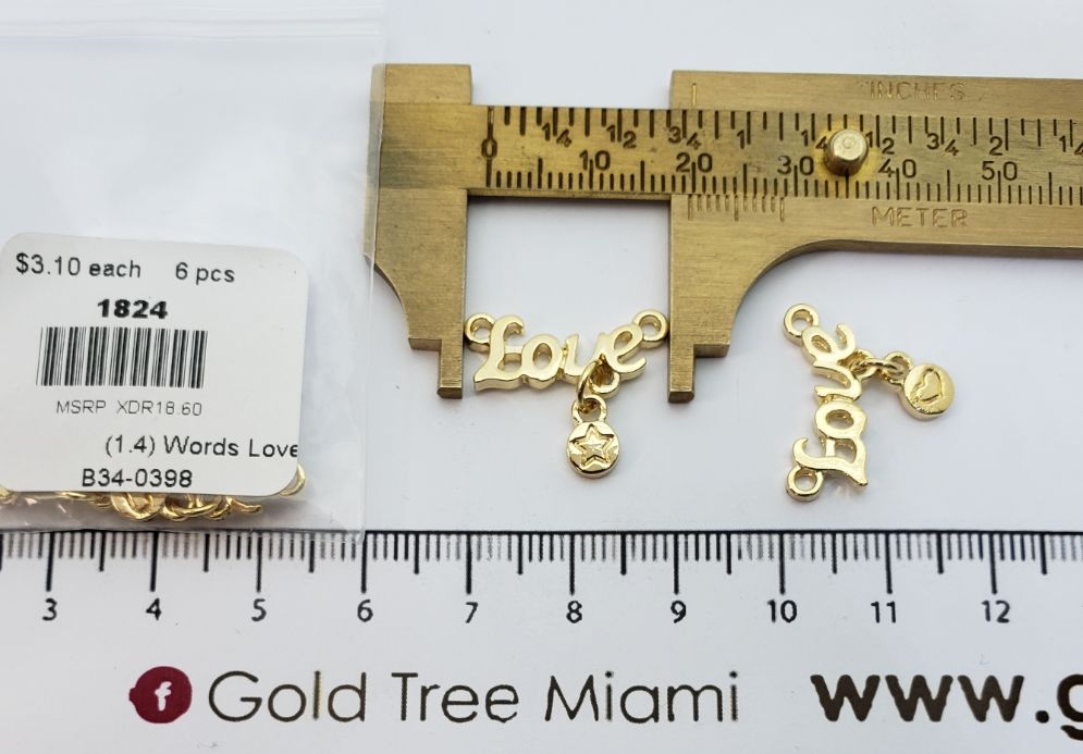 1824 Mini Word Love with Star Connector