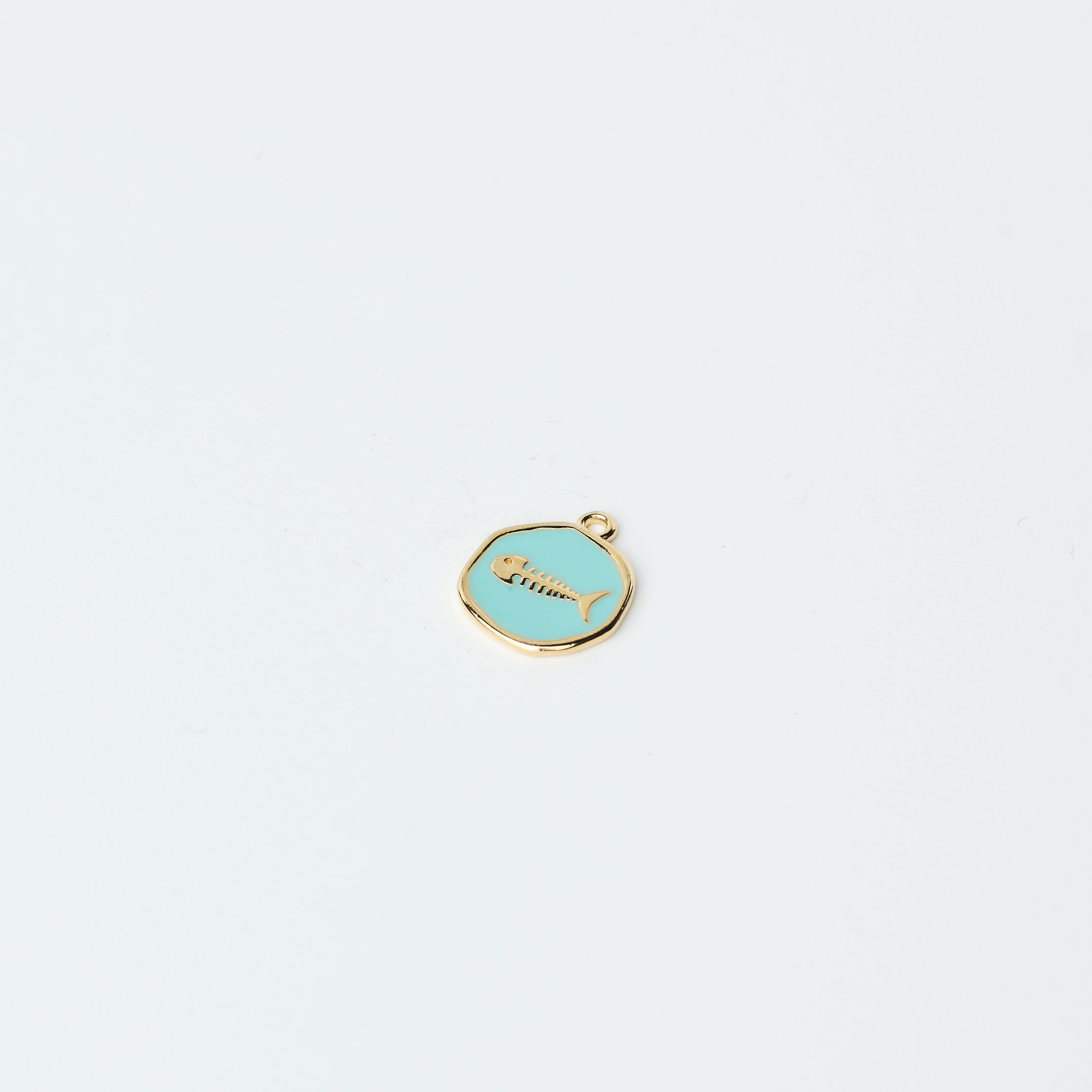 20853 Turquoise Enamel Fish Pendant
