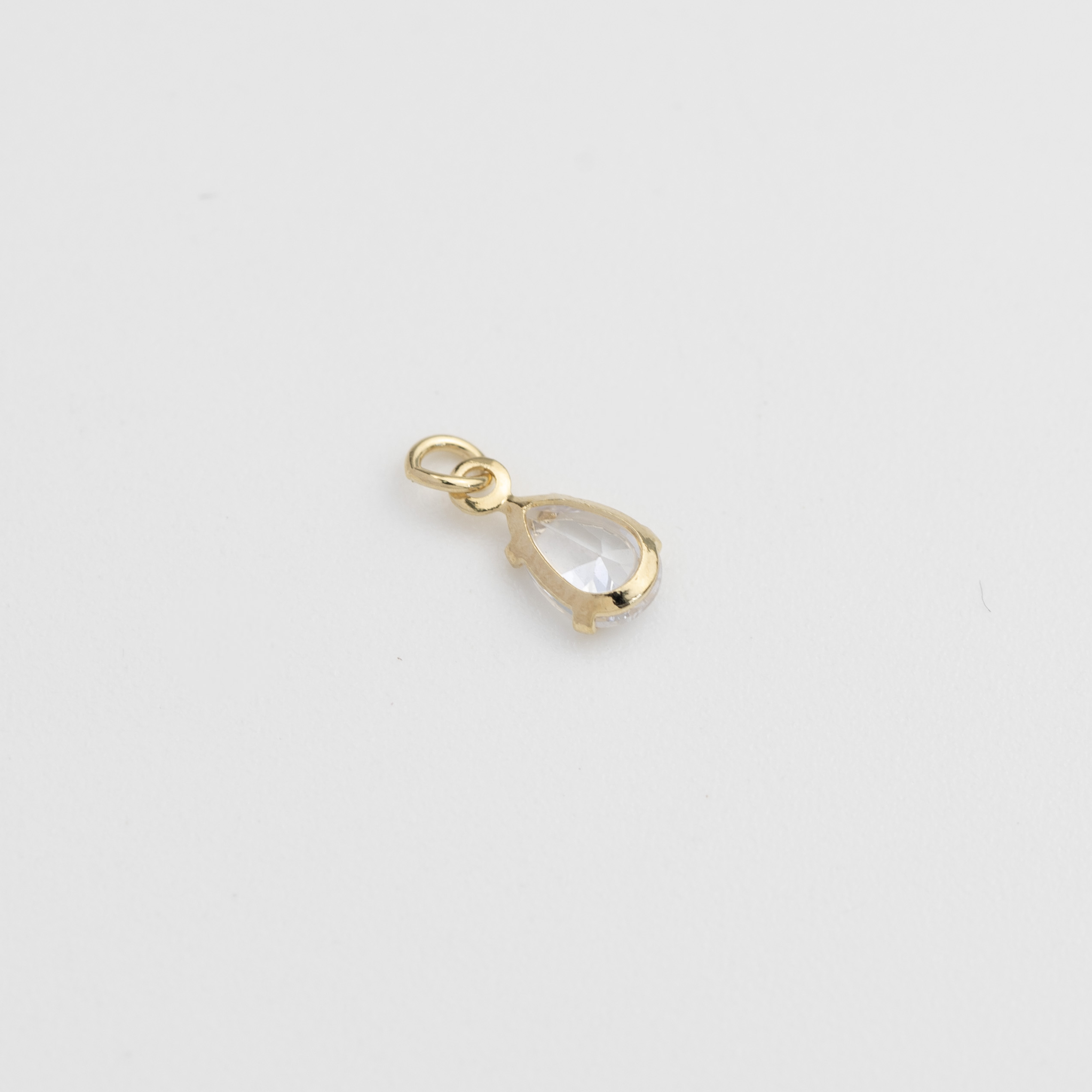 19430 Teardrop Crystal Pendant