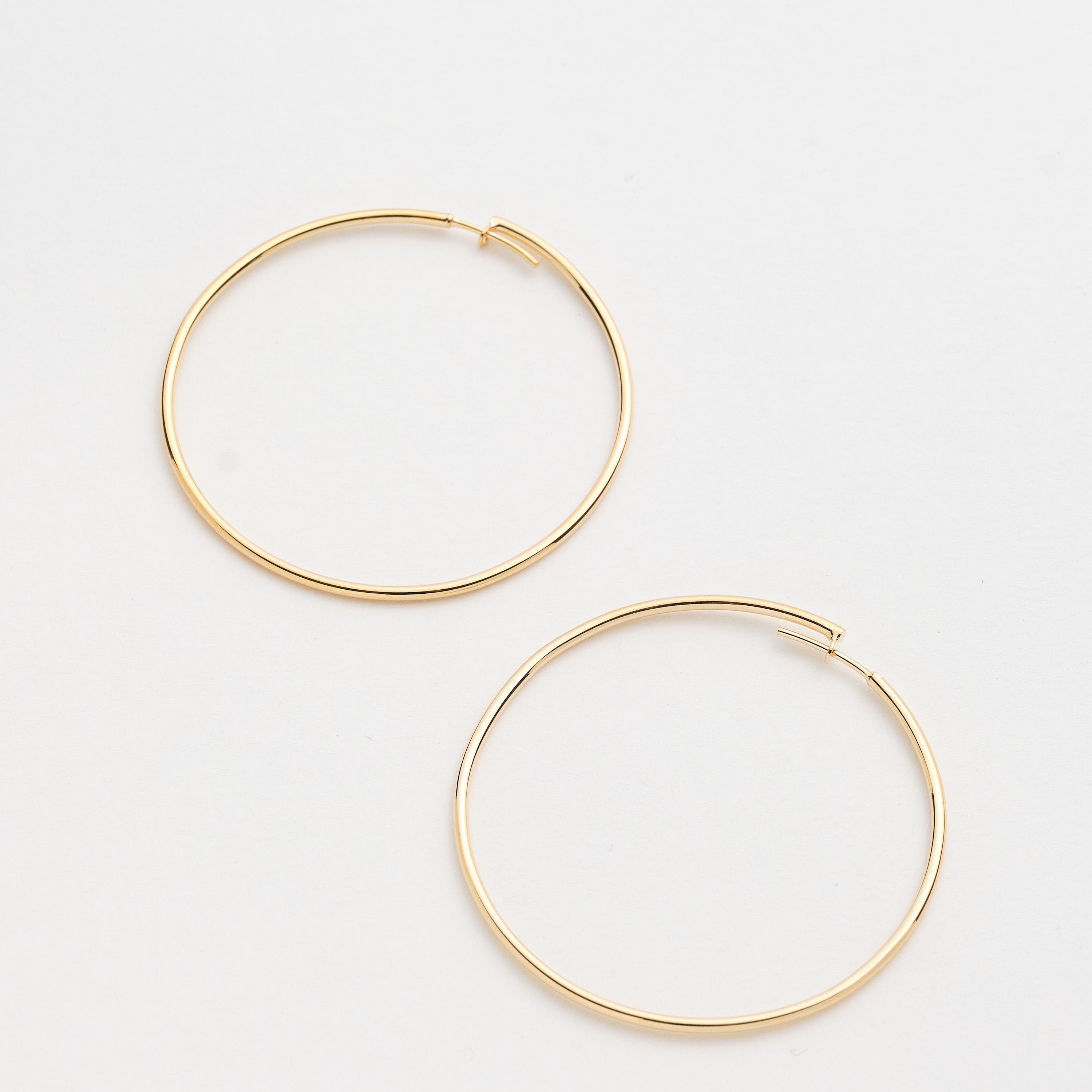 8182 Aro de pendiente de oro de 50x1 mm