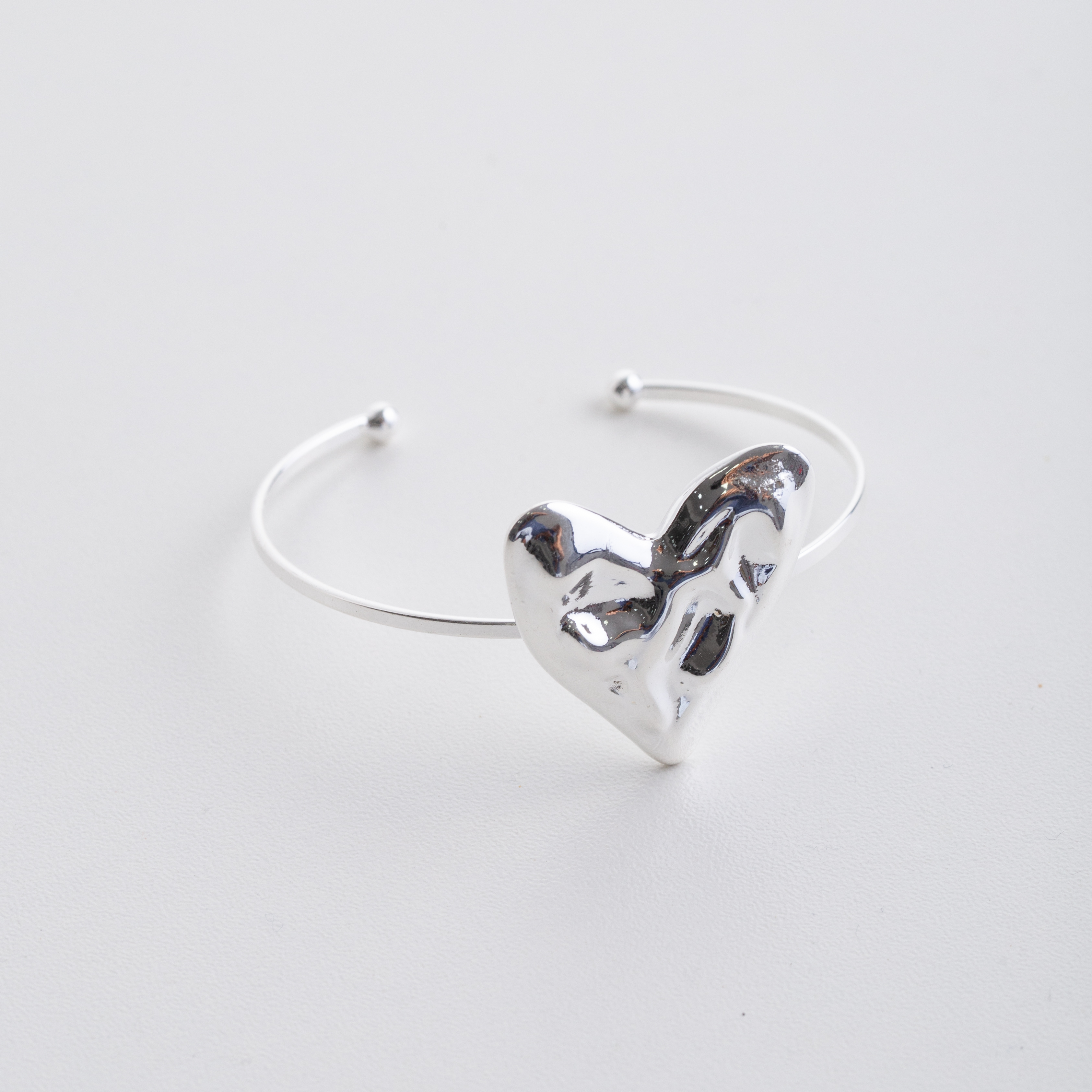 18661 Silver Hammered Heart Cuff Bracelet