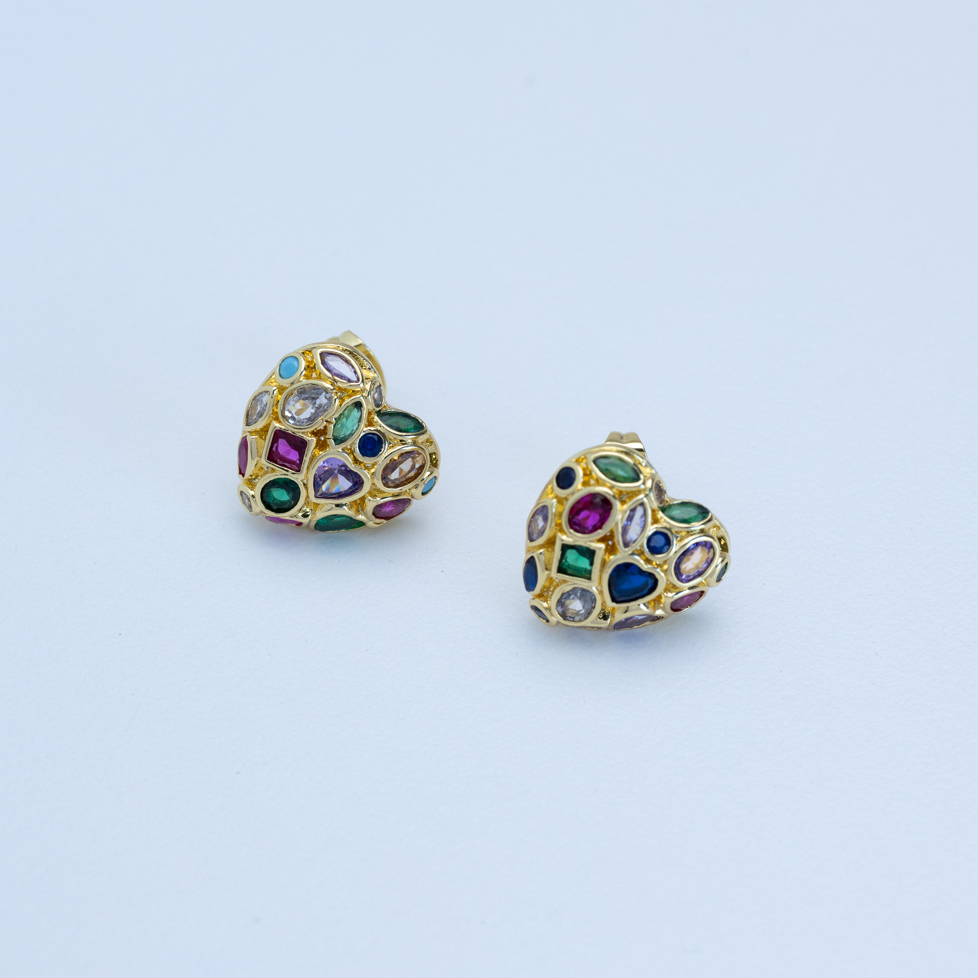 20298 Arracadas de Corazón con Cristales Multicolor